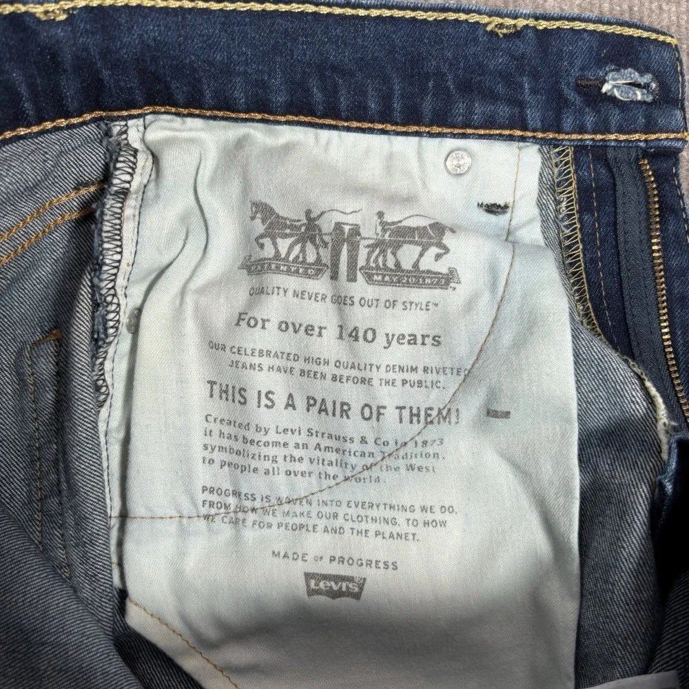 Levis 541 Jean Short Mens 29 Athletic‎ Fit Dark Wash Blue Denim Stretch Faded